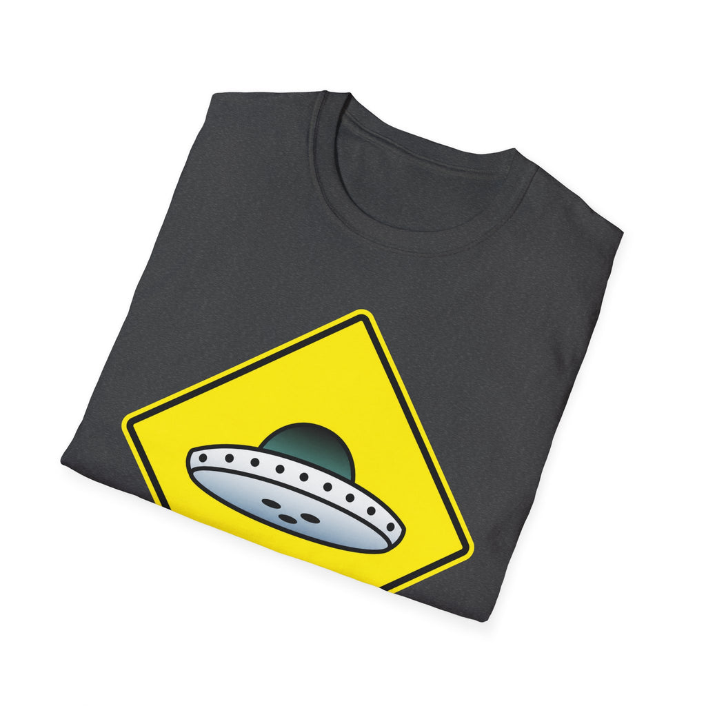 UFO Crossing T‑Shirt ︱ Retro Warning Sign Alien UFO Tee