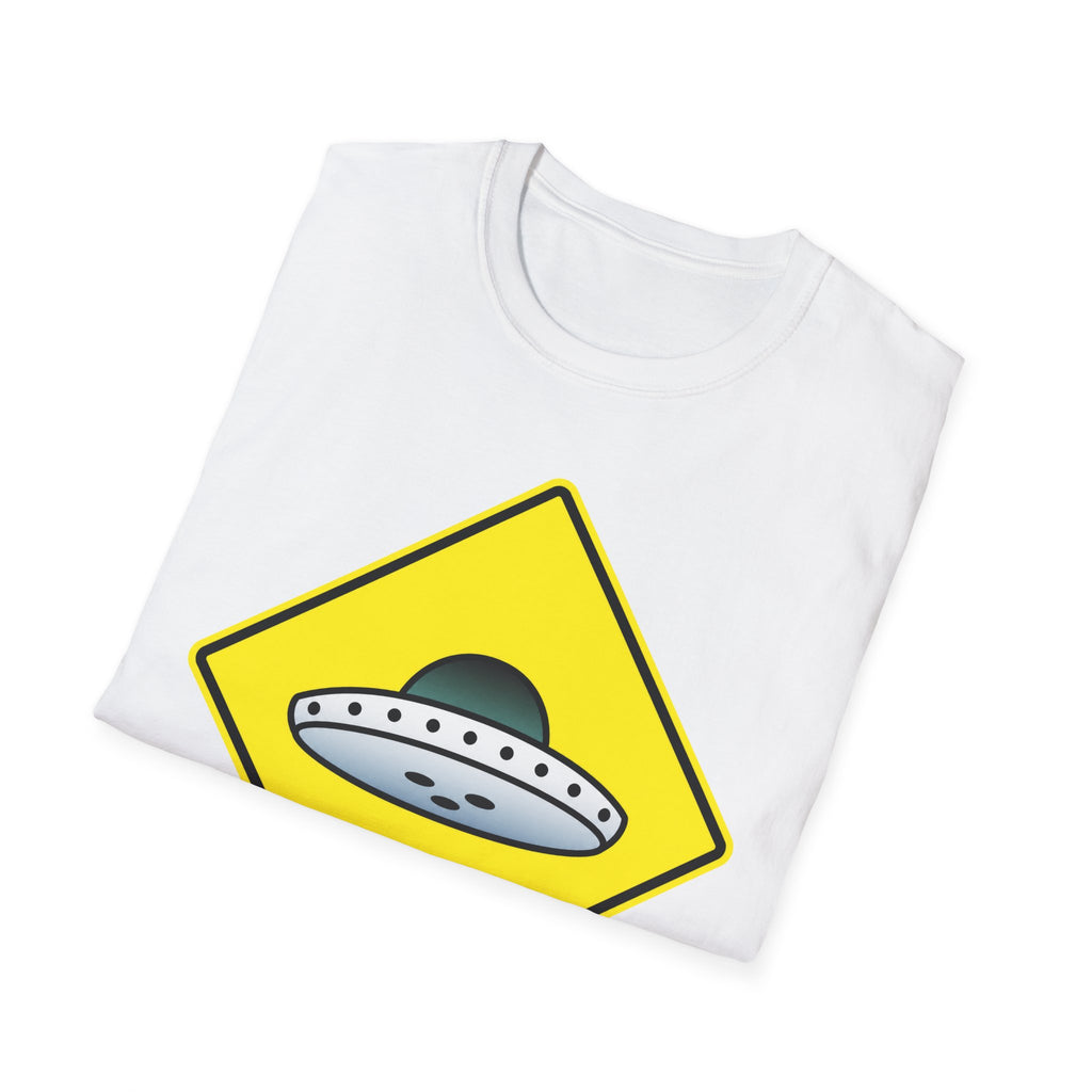 UFO Crossing T‑Shirt ︱ Retro Warning Sign Alien UFO Tee